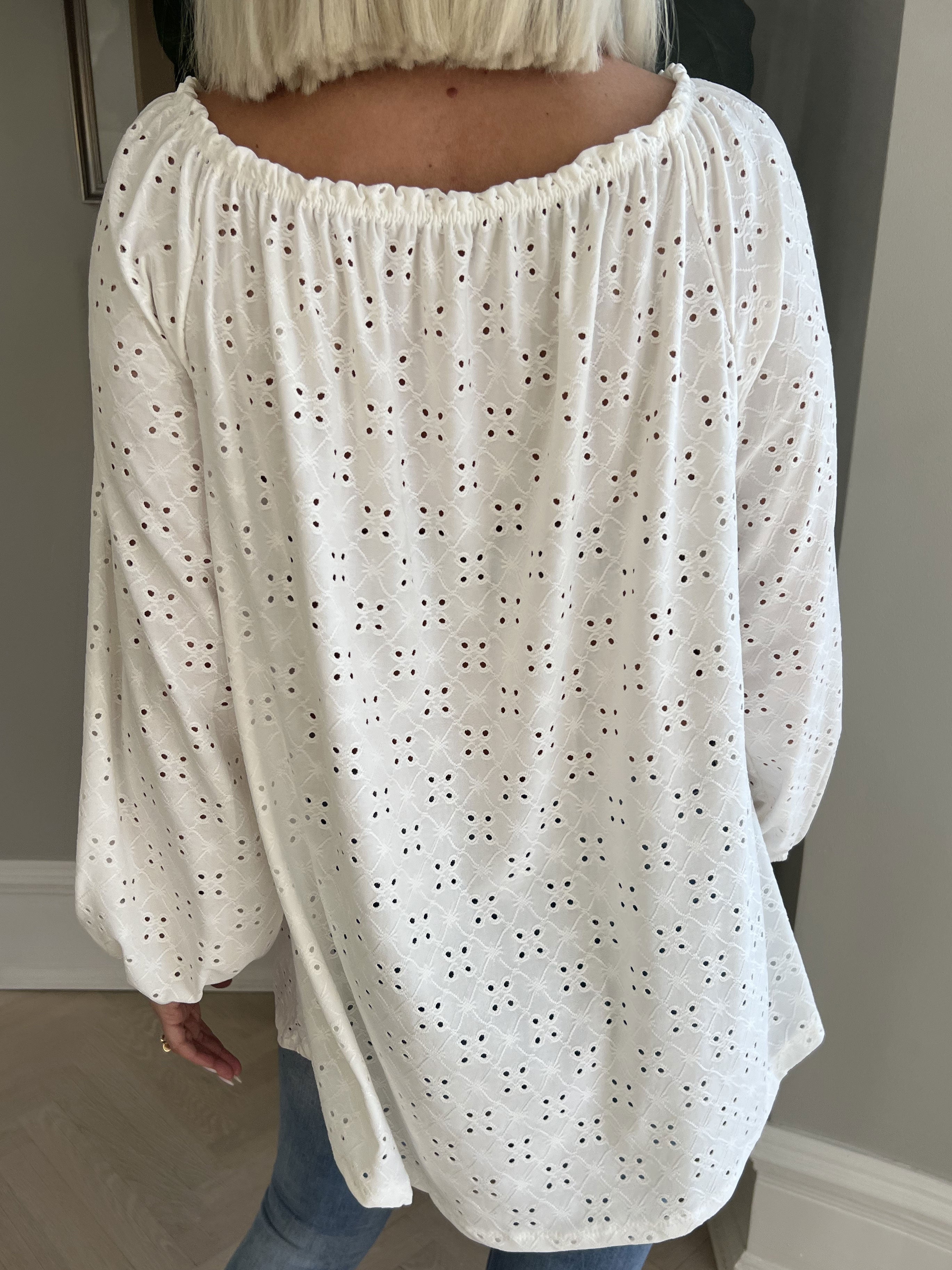 Mimi - Söt mjuk tunika med broderier